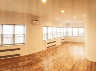 126 Beach 136th St, Far Rockaway, NY 11694