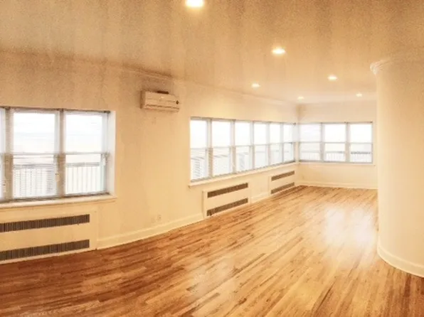 126 Beach 136th St, Far Rockaway, NY 11694