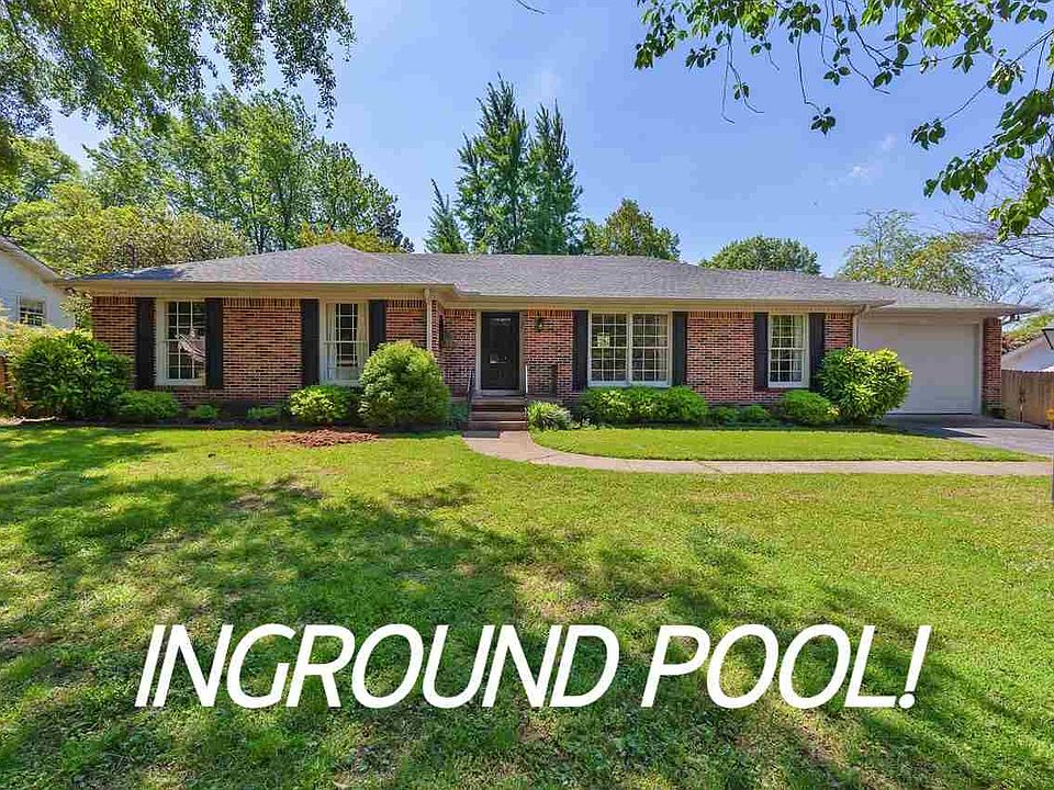 1st image of 36 Greenway Dr