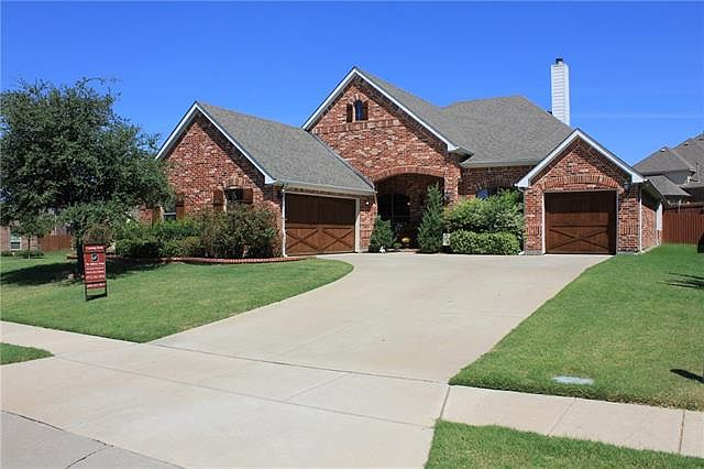 1st image of 801 White River Dr