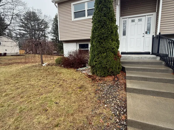 2 Burning Bush Blvd #2B, Ballston Lake, NY 12019