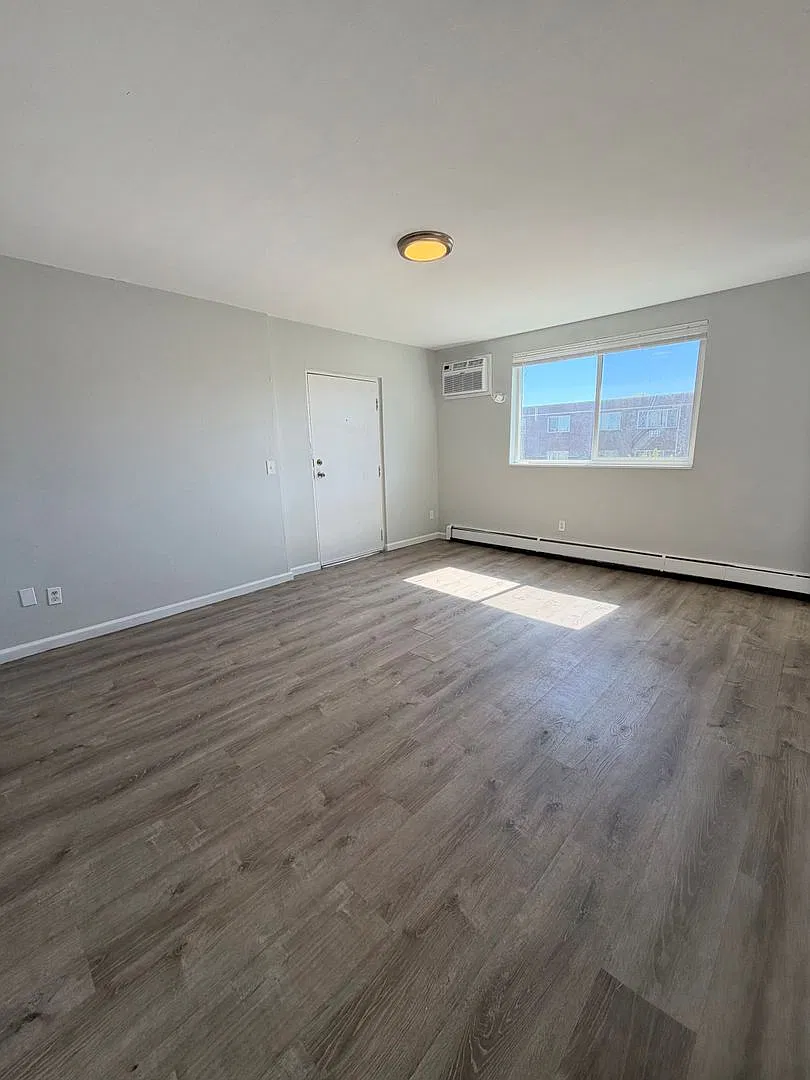1422 Macon St — Photo 3