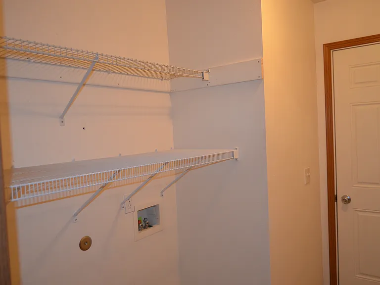 2563 E Knapp Dr — Photo 9
