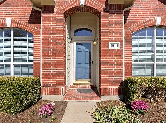 5th image of 1541 Creek Springs Dr