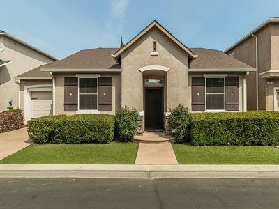 735 W Brittany Ln, Clovis, CA, 93619