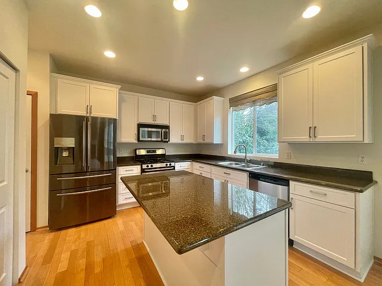 6804 224th St SW — Photo 2