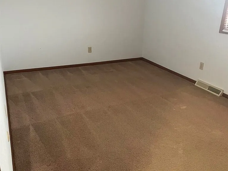 1654 W George Washington Blvd — Photo 9