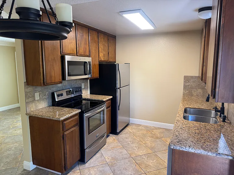 4180 Cleveland Ave #9 — Photo 8