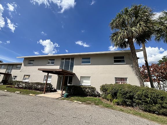 2nd image of 5885 Dahlia Dr APT 216