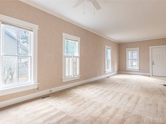 3rd image of 224 S 6th St