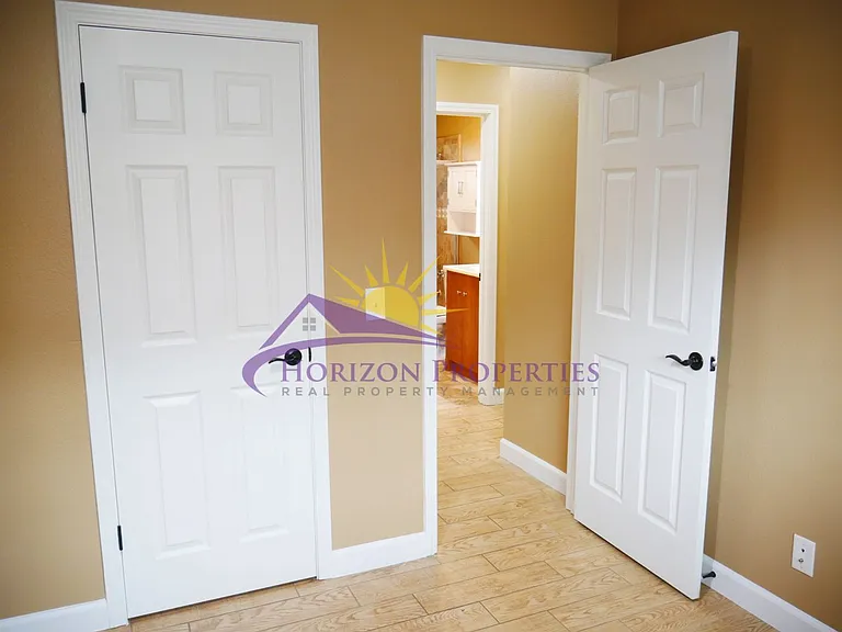 1405 Lisbon Ave — Photo 14