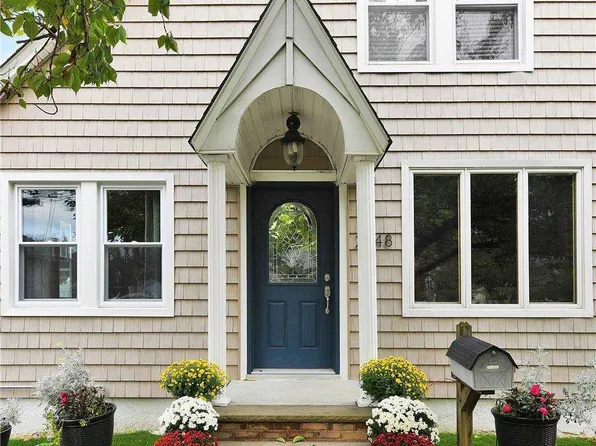 2448 So Stmarks Ave, Bellmore, NY 11710