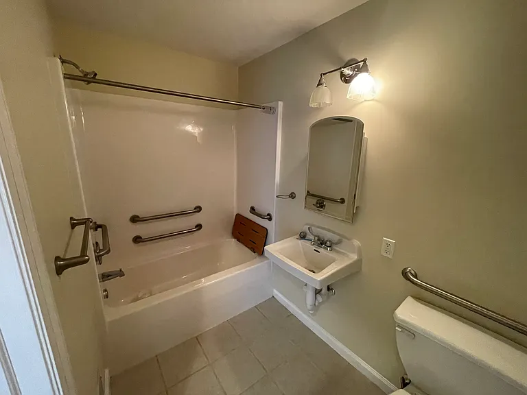 732 3rd Ave #11 — Photo 11