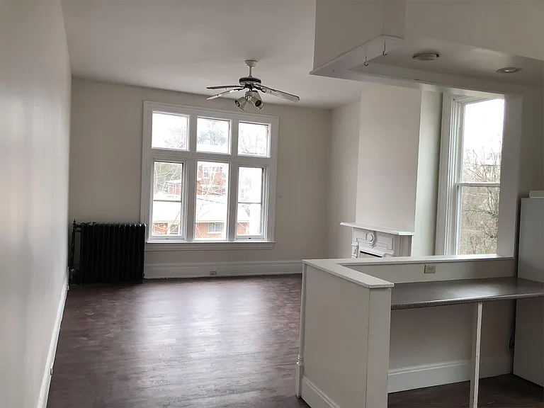 455 Warner St #2 — Photo 20