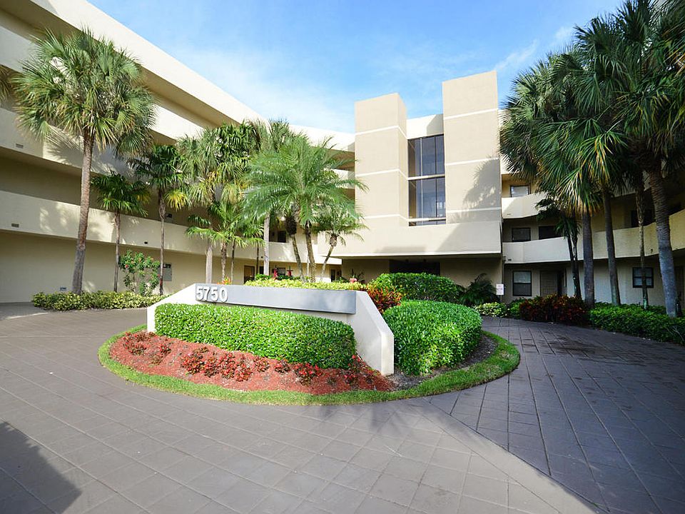 Home For Sale In Camino Real Village