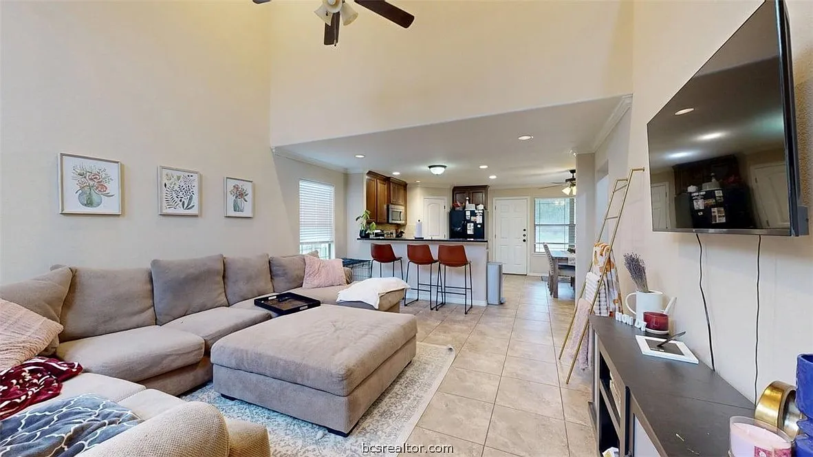 Building Photo - 458 Chimney Hill Dr