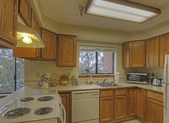 3rd image of 221 E Rockwood Blvd APT 502