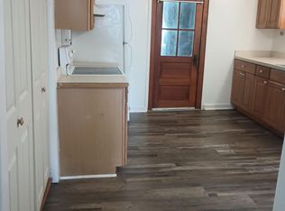 6 W State St, Quarryville, PA 17566