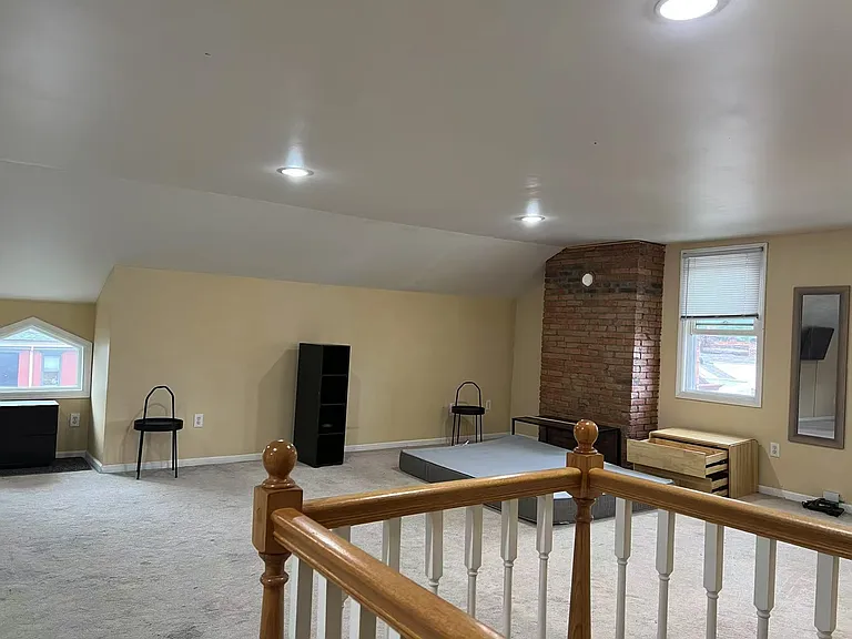 125 S 12th St #3 — Photo 9