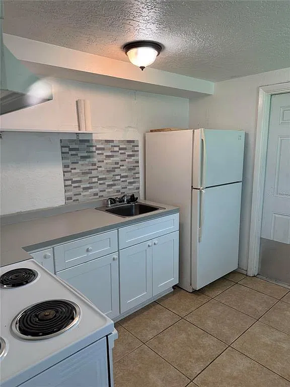 2 bed, 1.0 bath, 800 sqft, $1,500 — Photo 1