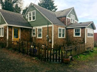 4274 Leif Erikson Dr, Astoria, OR 97103