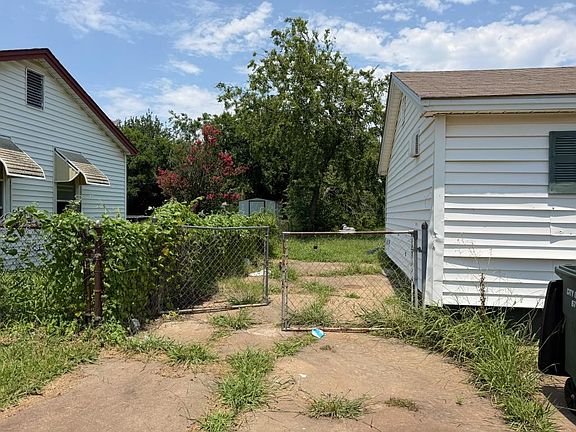3rd image of 4313 SE 39th St