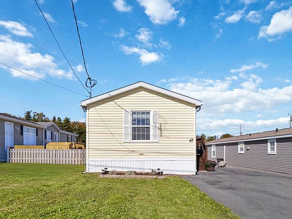 2nd image of 47 Bonavista Dr