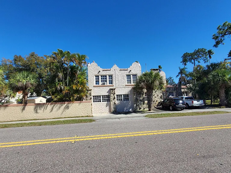 3410 Dr Martin Luther King Jr St N #B — Photo 2