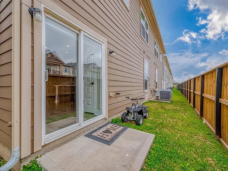 16531 Oasis Meadow Ln — Photo 25