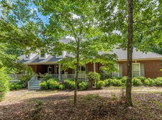 944 Deer Track Rd, Cornelia, GA 30531