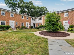 113 Heritage Hill Rd #113, New Canaan, CT 06840