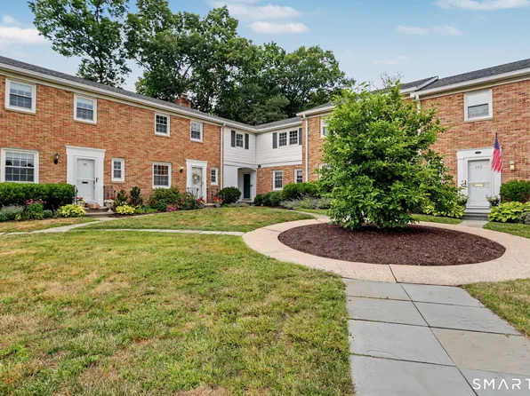 113 Heritage Hill Road #113, New Canaan, CT 06840
