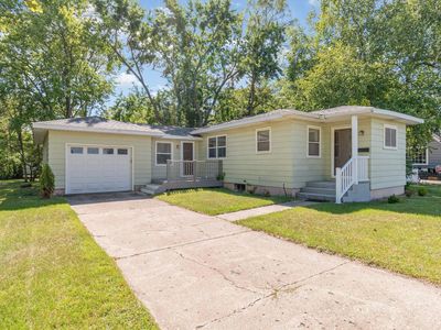 902 E Bennett St, Mount Pleasant, MI, 48858