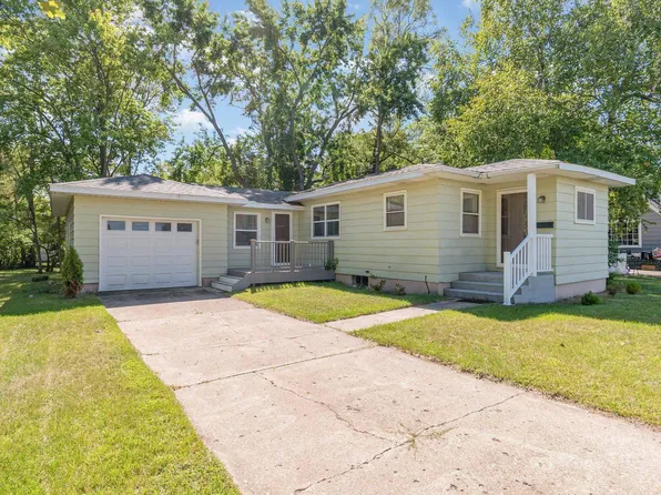 902 E Bennett St, Mount Pleasant, MI 48858