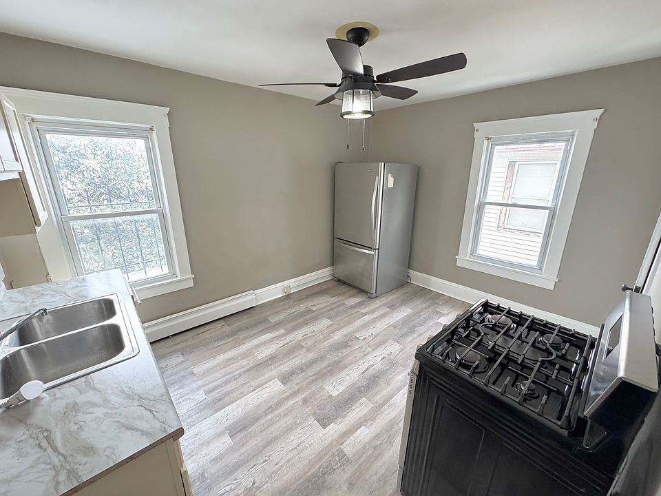 Kitchen with lots of sunlight