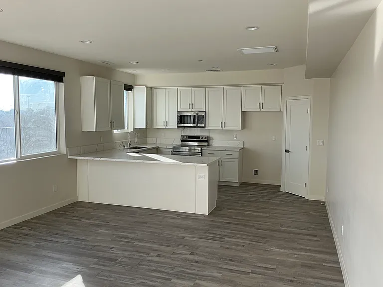 33040 Rancho Vista Dr #300 — Photo 20
