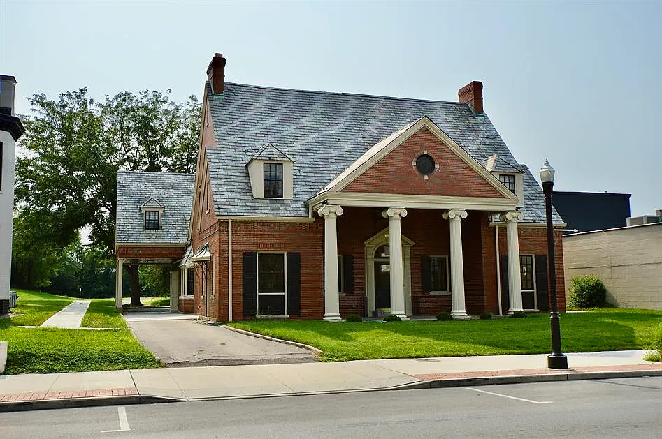 1005 Madison — Photo 2