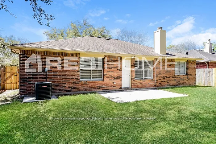 13710 Sableglen St — Photo 10
