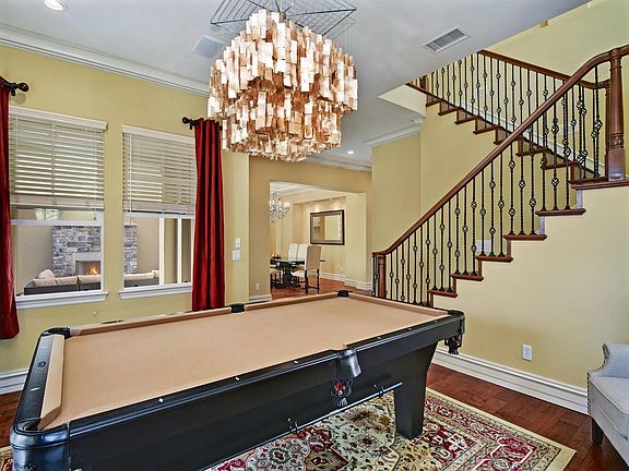 4th image of 15494 Pinehurst Pl
