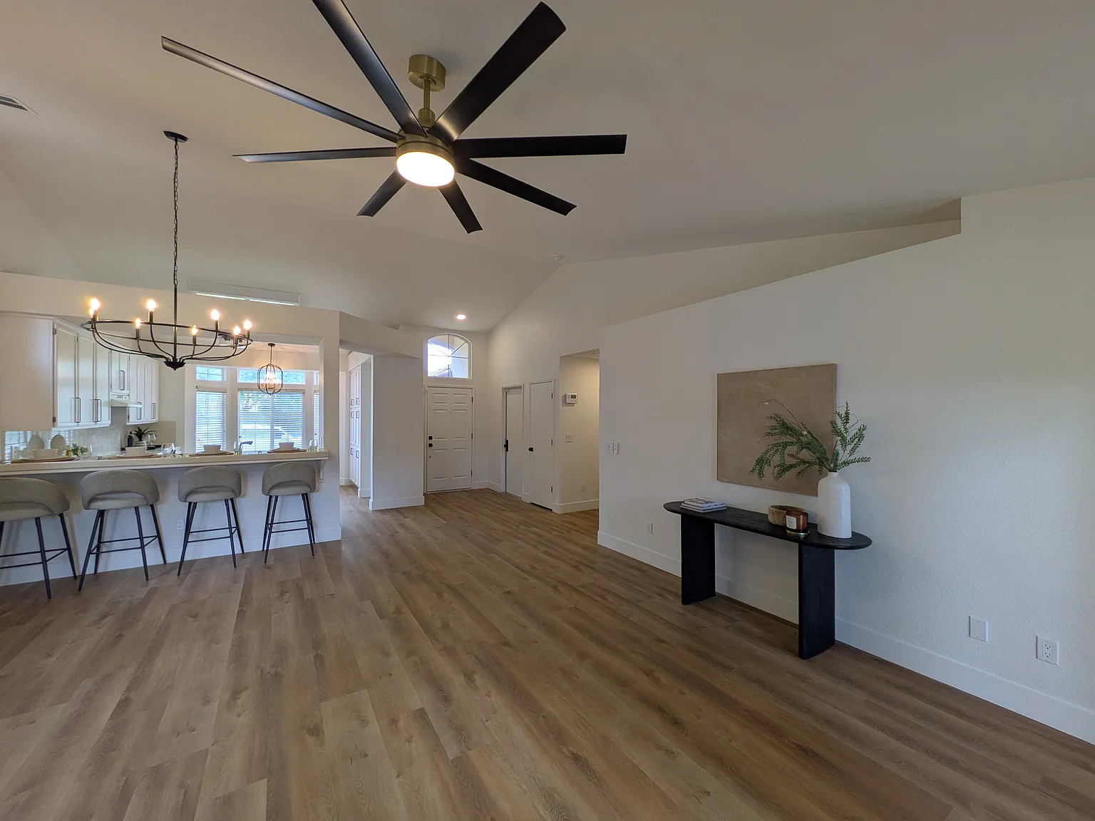 3 bed, 1487 sqft, $2,400 — Photo 4