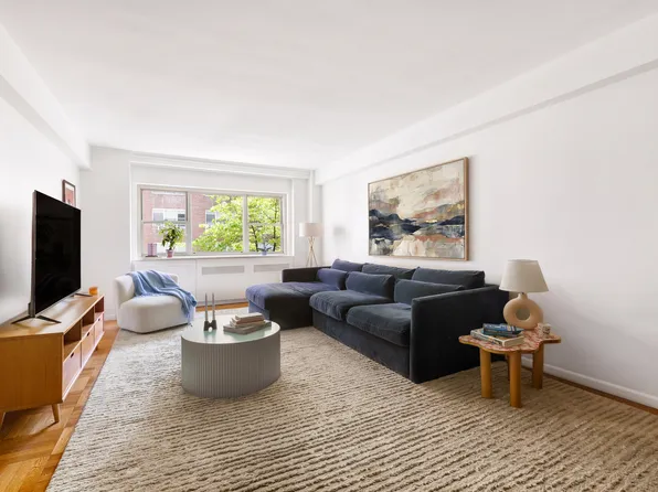 35 Park Avenue image 1 of 6