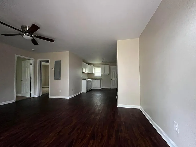 536 N Midland Ave #104-A — Photo 4