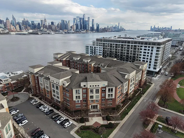 24 Avenue At Port Imperial #335 — Photo 35