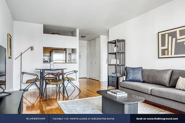 Rented by The Blueground | media 60