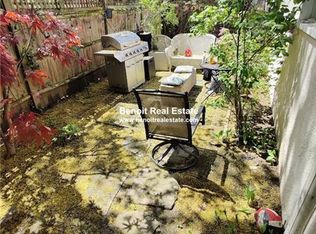 236 Huron Ave, Cambridge, MA 02138