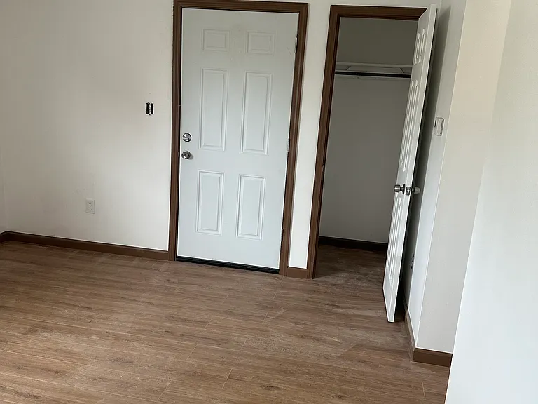 292 Rumbold Ave #3 — Photo 6