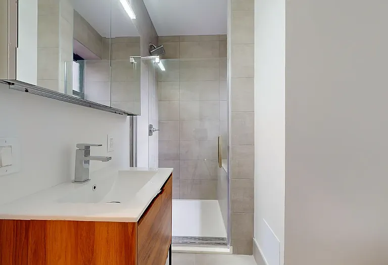 349 E 82nd St #5FW — Photo 4