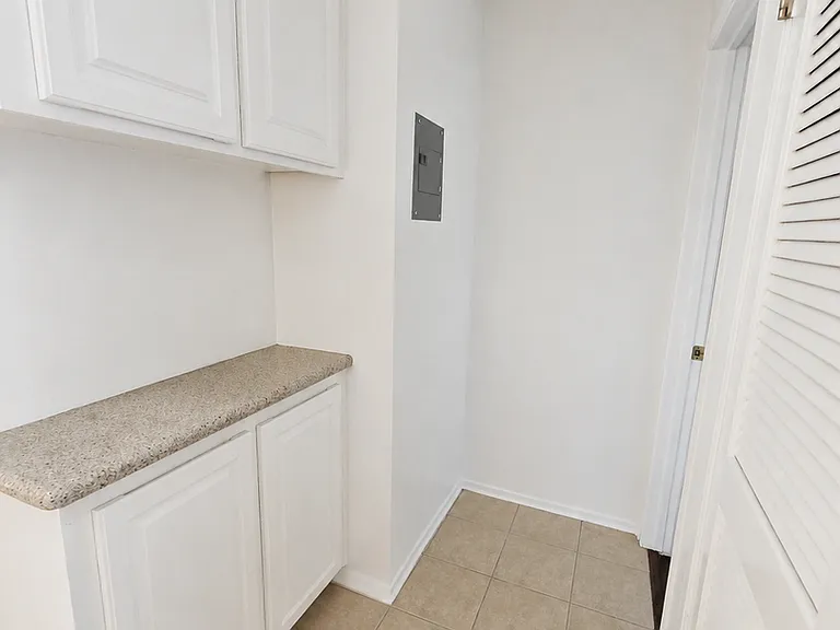 1133 Mira Mar Ave — Photo 17