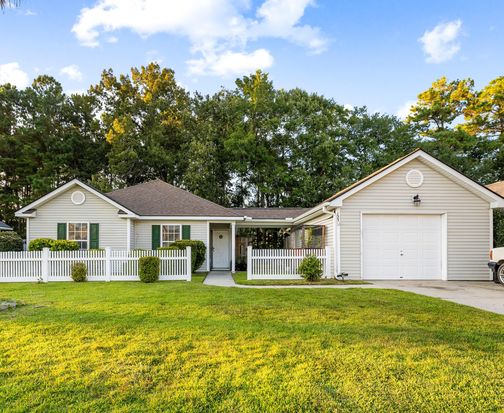 153 Moon Dance Ln, Summerville, SC 29483