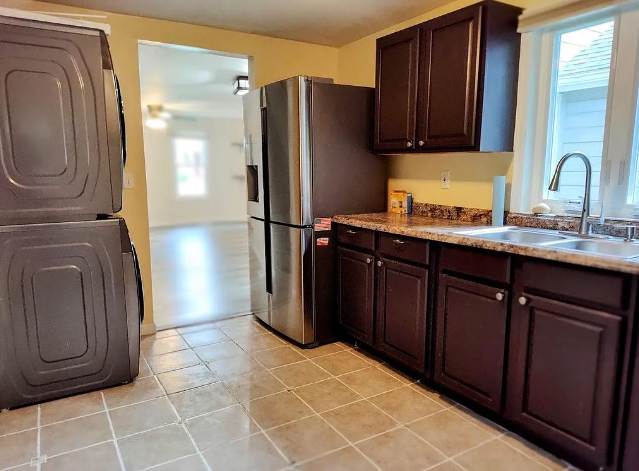 2 bed, 850 sqft, $2,000 — Photo 4